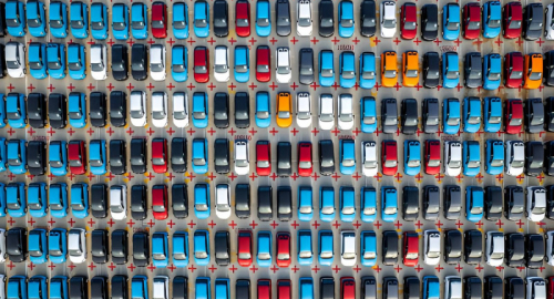 Auto, il mercato europeo accelera a giugno: +13,1% e spinta dell'elettrico